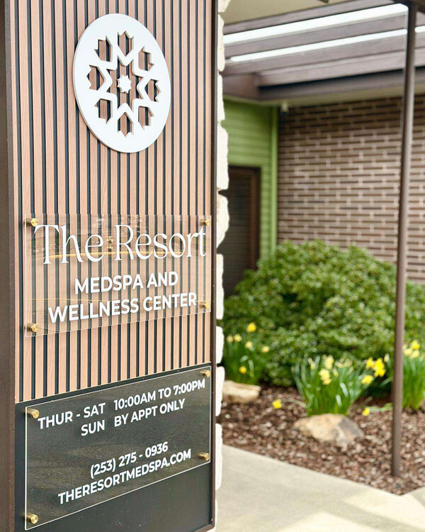 entrance-of-the-resort-medspa-in-auburn-wa