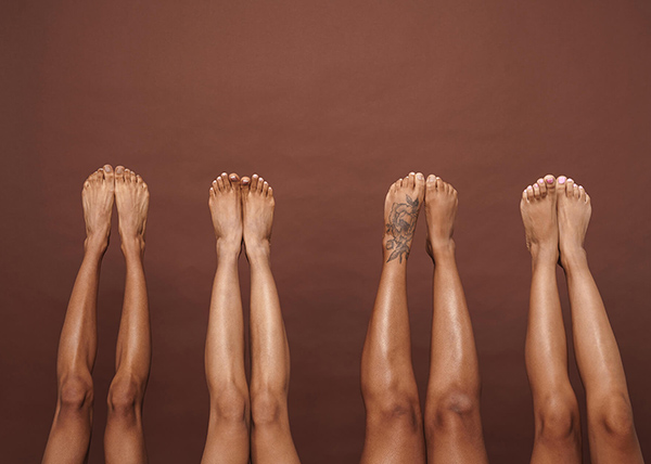 young-black-four-women-showing-her-naked-legs-at-c-2025-02-16-10-40-30-utc2